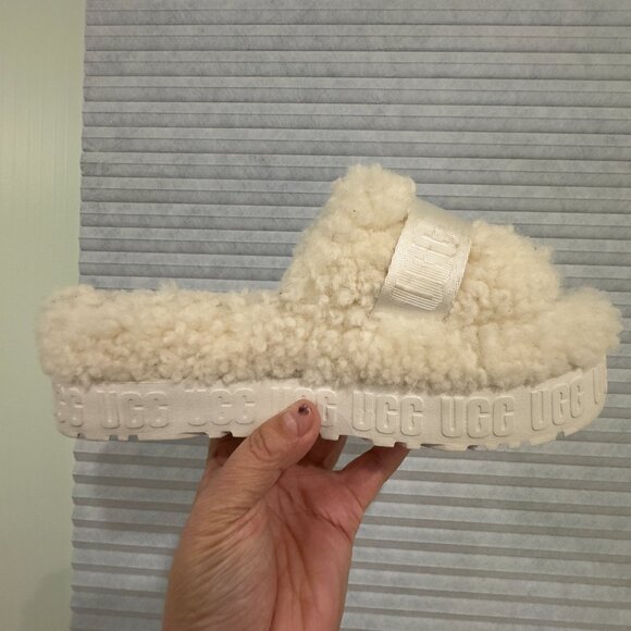 UGG Fluffita Shearling Platform Slippers – Cream | Size 8 | Gently Used - Picture 2 of 12